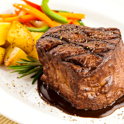 Filet Mignon a la plancha con salsa de champiñones y colmenillas