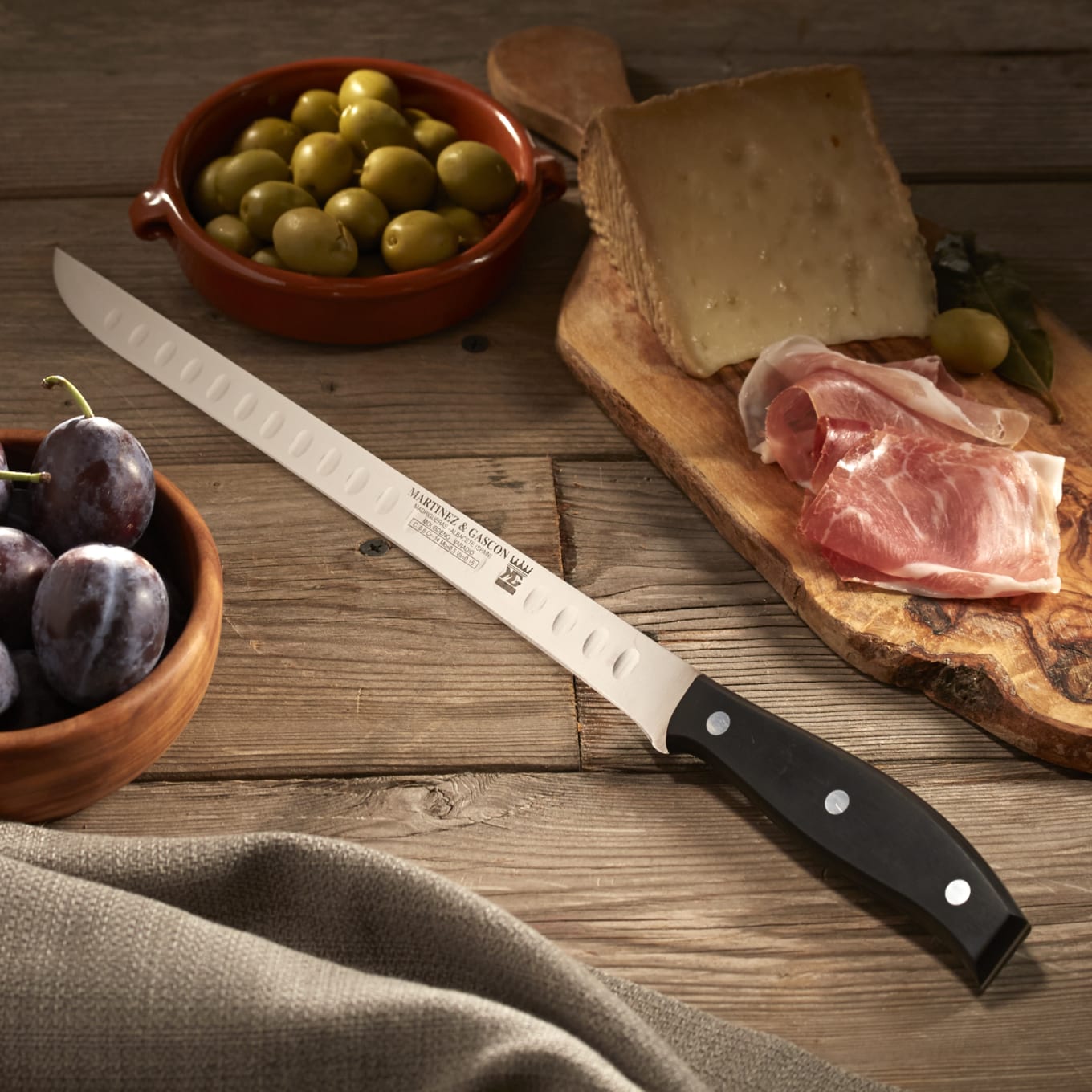 Jamón Cutting Knife - 11 Inches